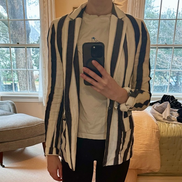 FRAME Vertical Stripe Linen Blazer - Picture 7 of 7